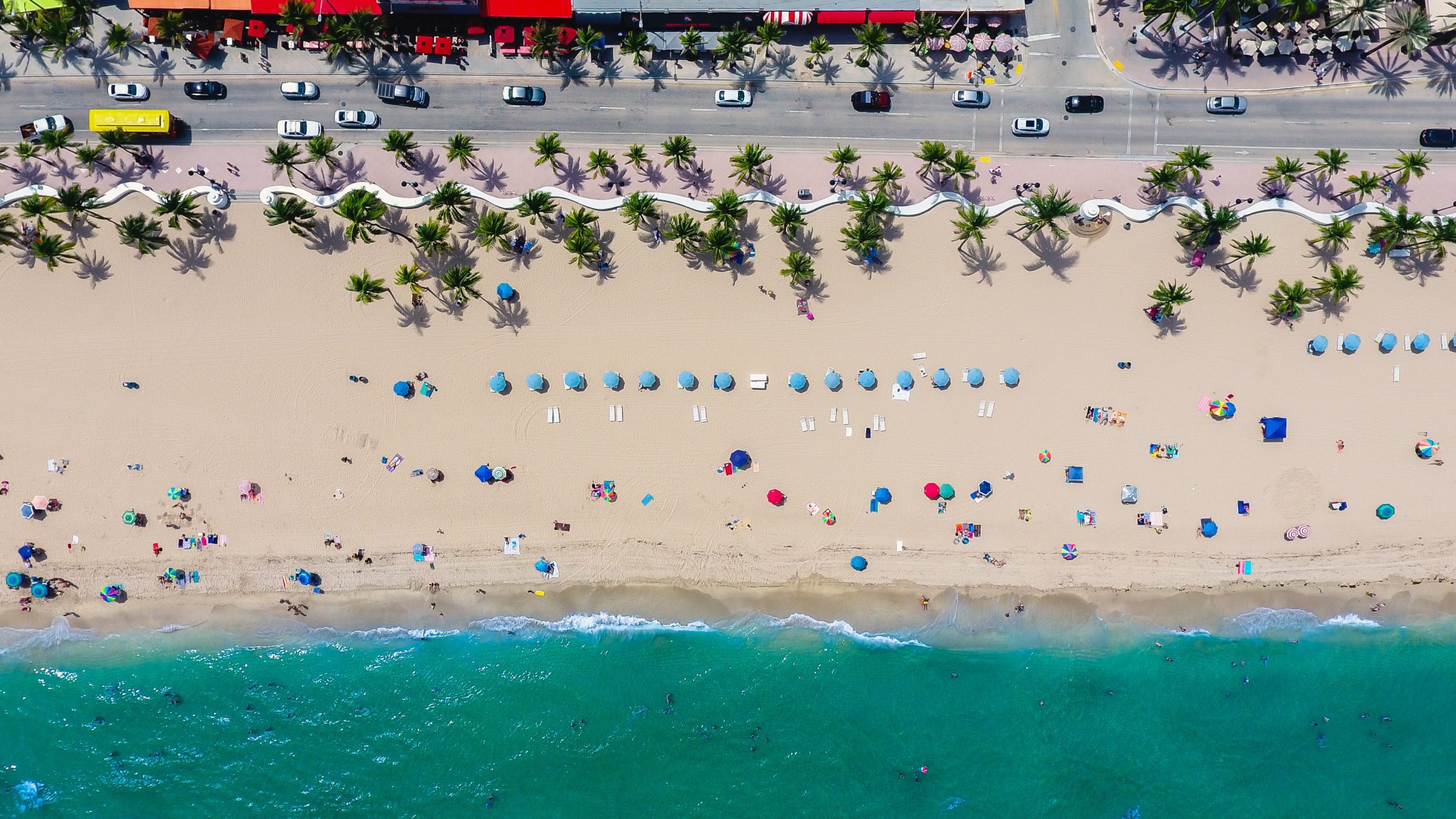 sunny beach and ocean in fort lauderdale