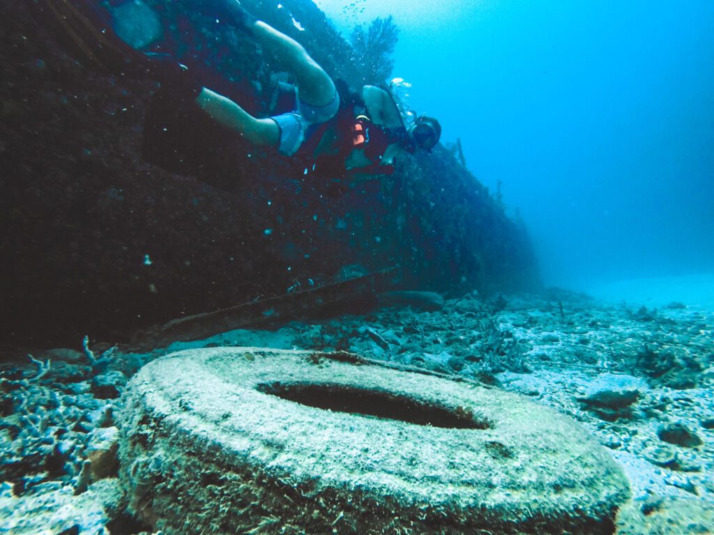 tire while diving robert edmister shipwreck in fort lauderdale