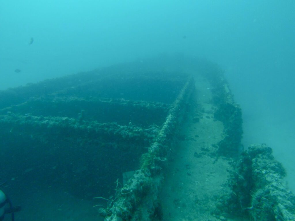 drop below deck on the merci jesus shipwreck fort lauderdale wreck trek