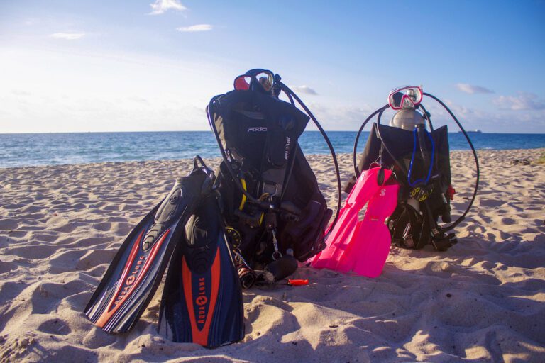 Dive Gear Checklist: 23 Items You Can’t Forget for Scuba Diving