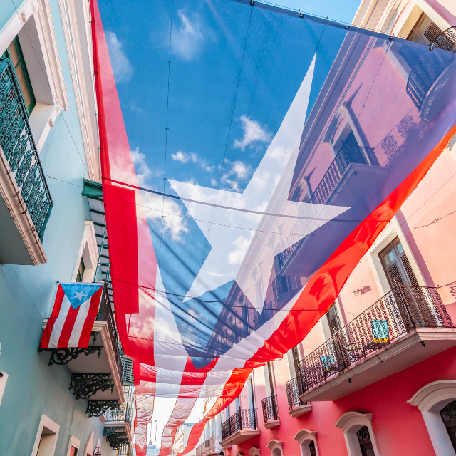 13 best adventures in puerto rico featured image